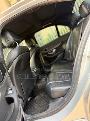 Mercedes-Benz C300 2016 Gris