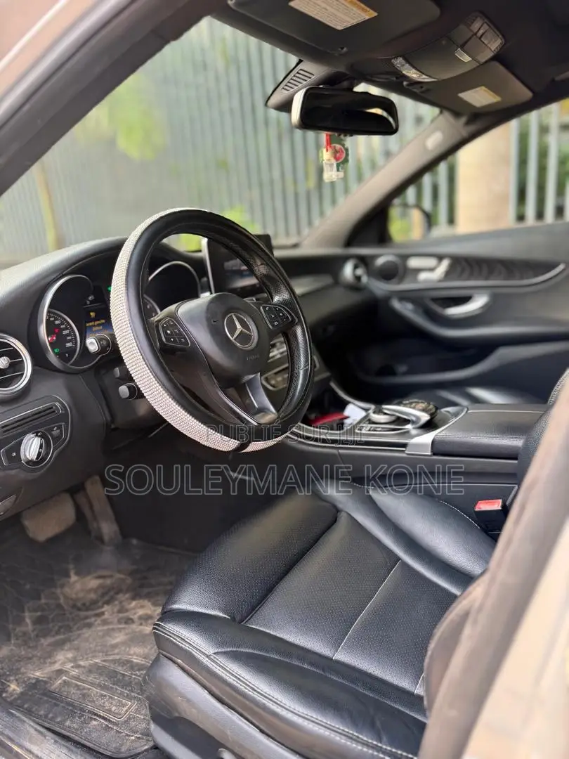 Mercedes-Benz C300 2016 Gris