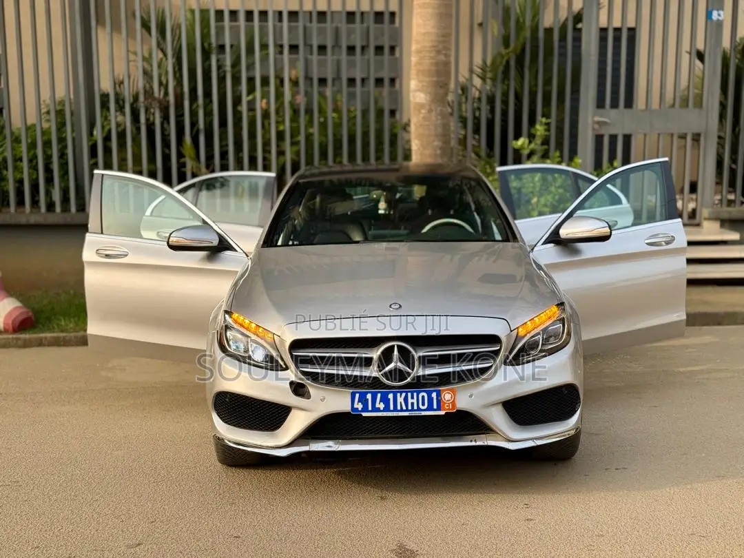 Mercedes-Benz C300 2016 Gris