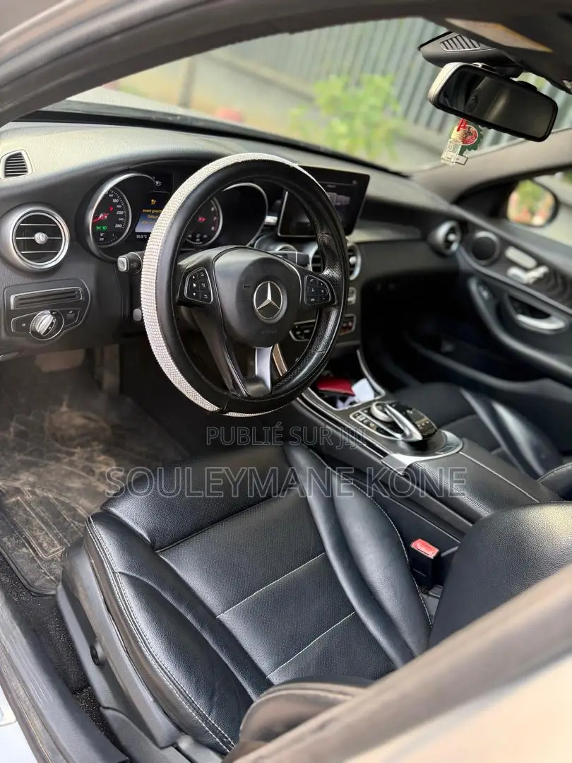 Mercedes-Benz C300 2016 Gris