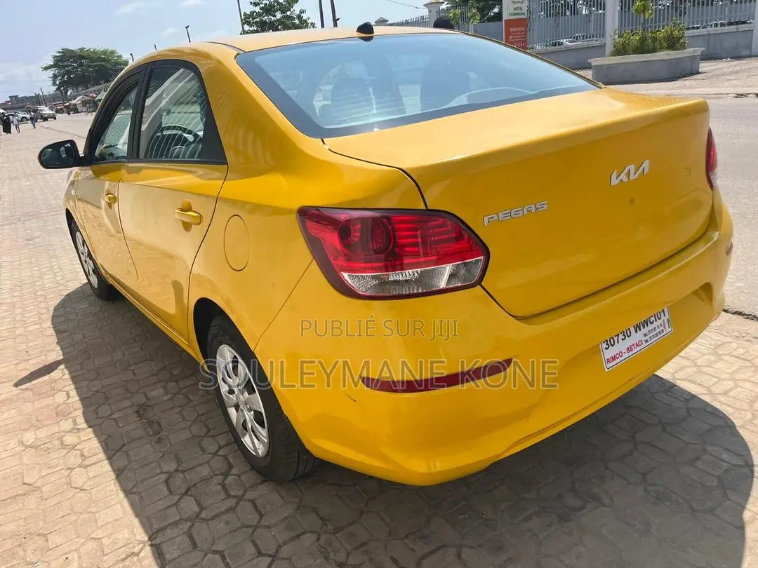 New Kia Pegas 2025 Jaune