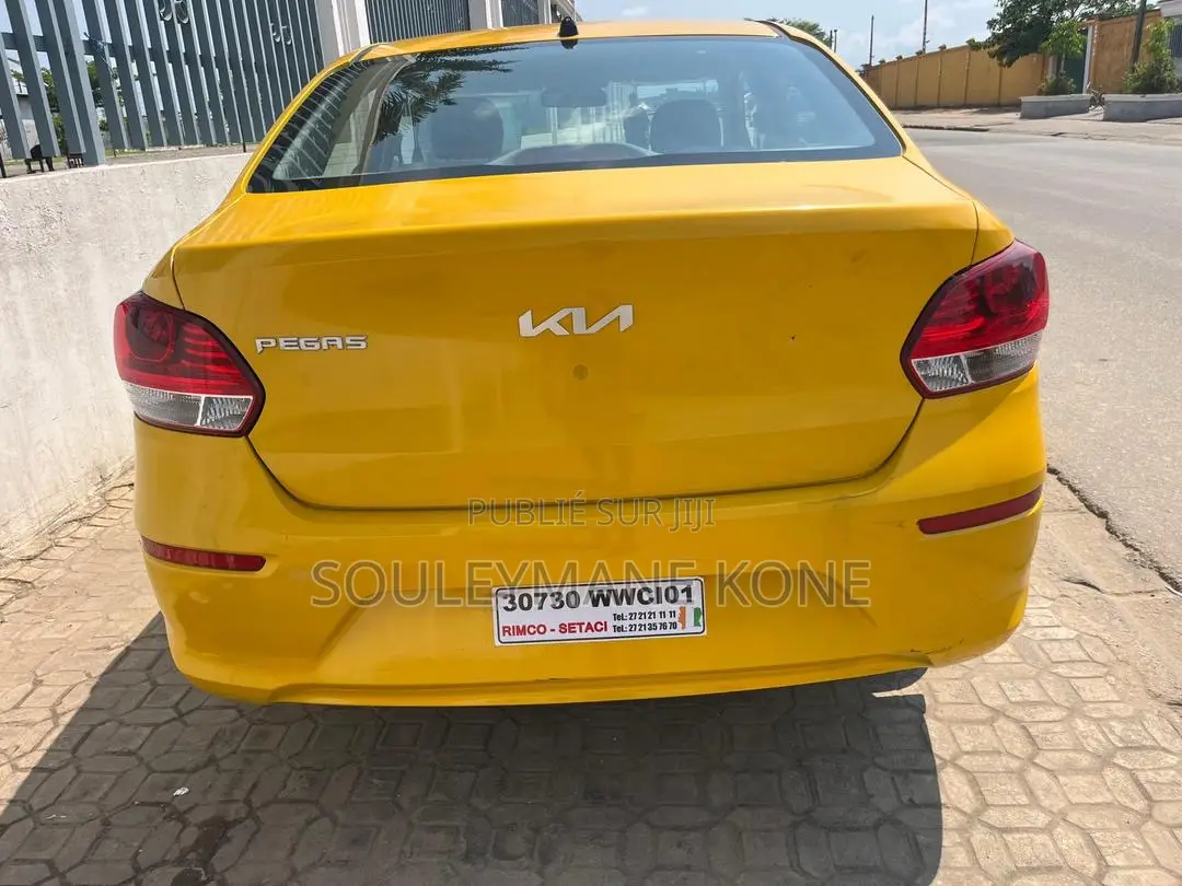 New Kia Pegas 2025 Jaune