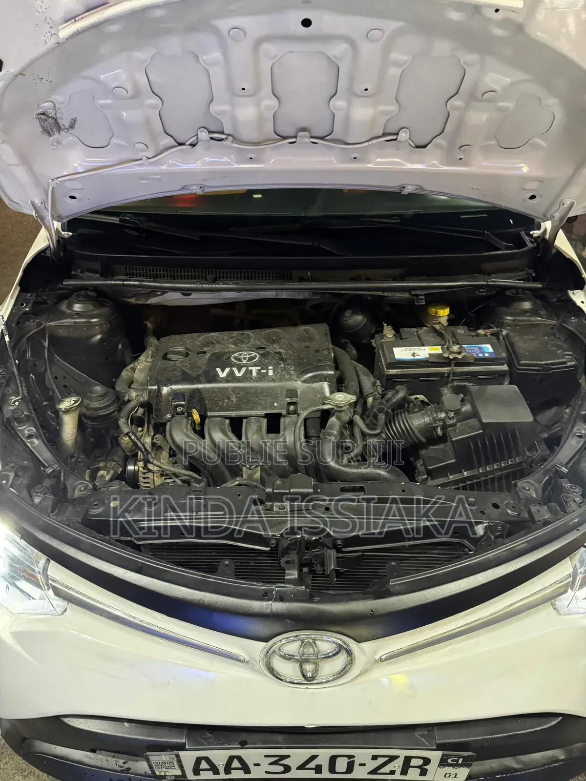 Toyota Yaris 2016 Blanc cassé