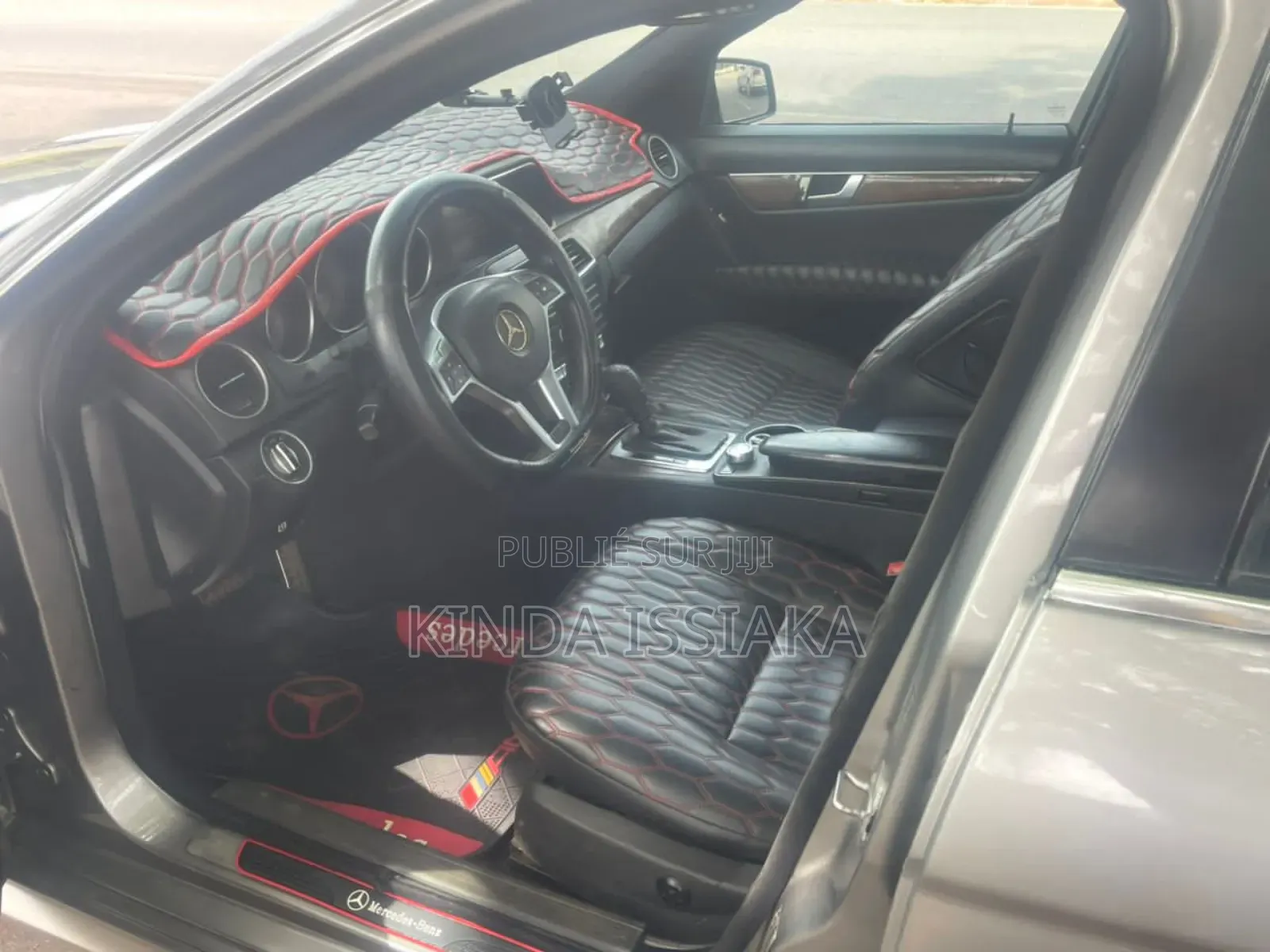 Mercedes-Benz C300 Luxury 4Matic Sedan AWD (3.0L 6cyl 7A) 2012 Gris