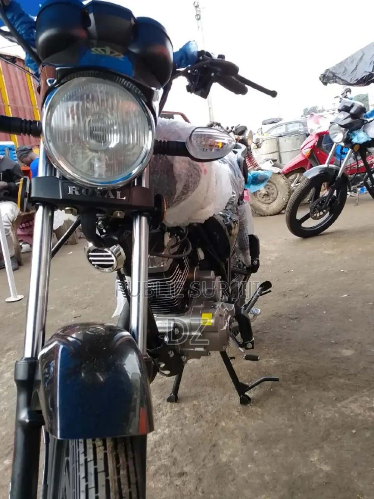 New Royal RY125 2024 Black