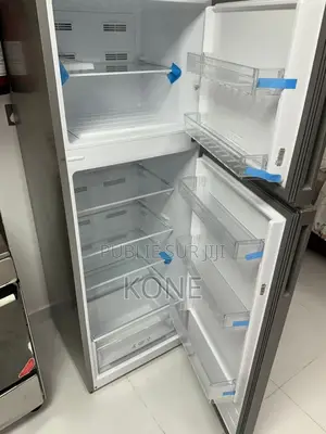 Réfrigérateur Propre Et Fonctionnel