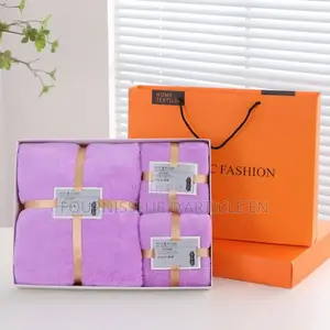 Coffret Cadeau De Trois Serviettes De Bain ( À Partir De 30 Articles)