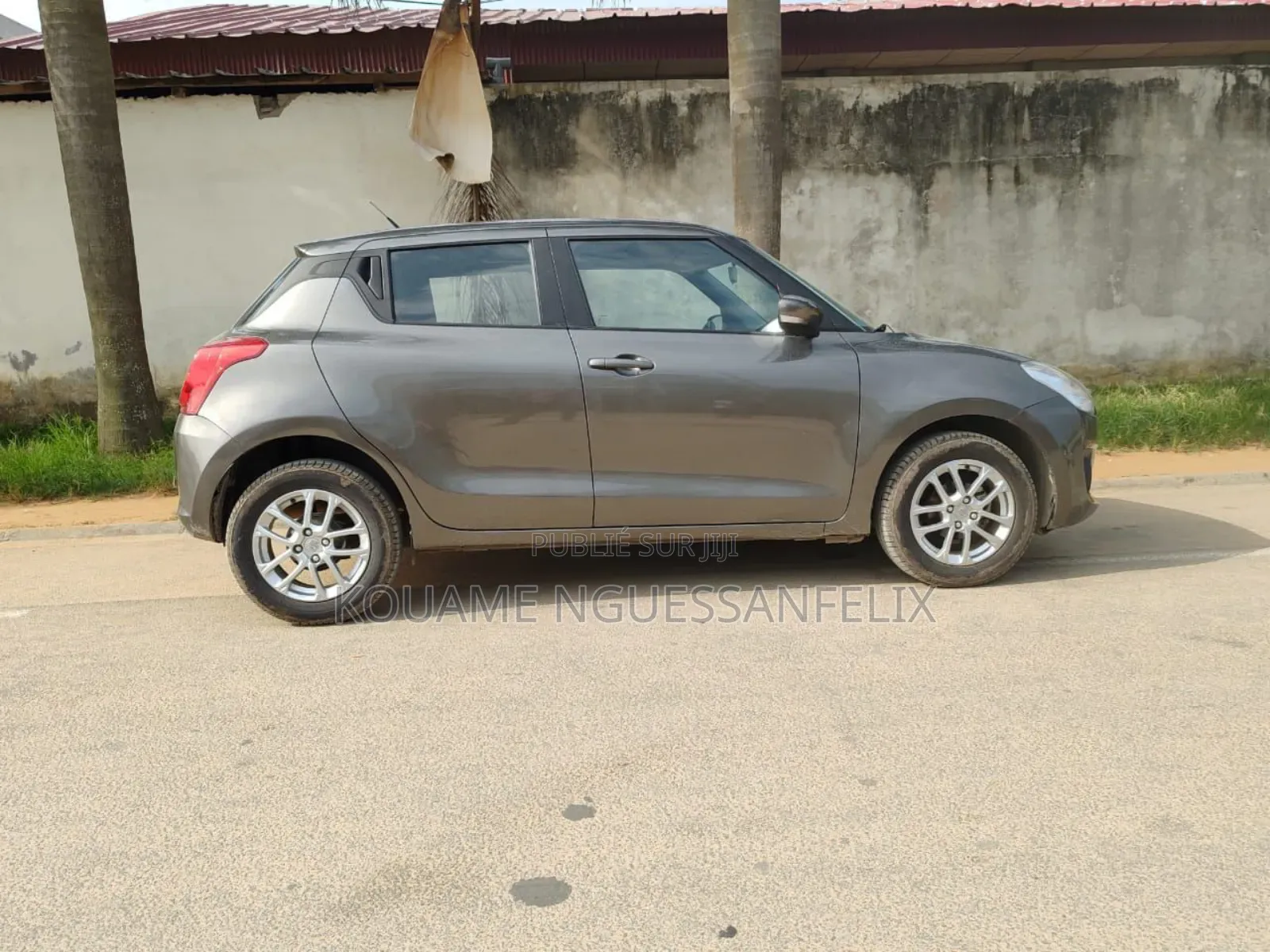 Suzuki Swift 2020 Gris