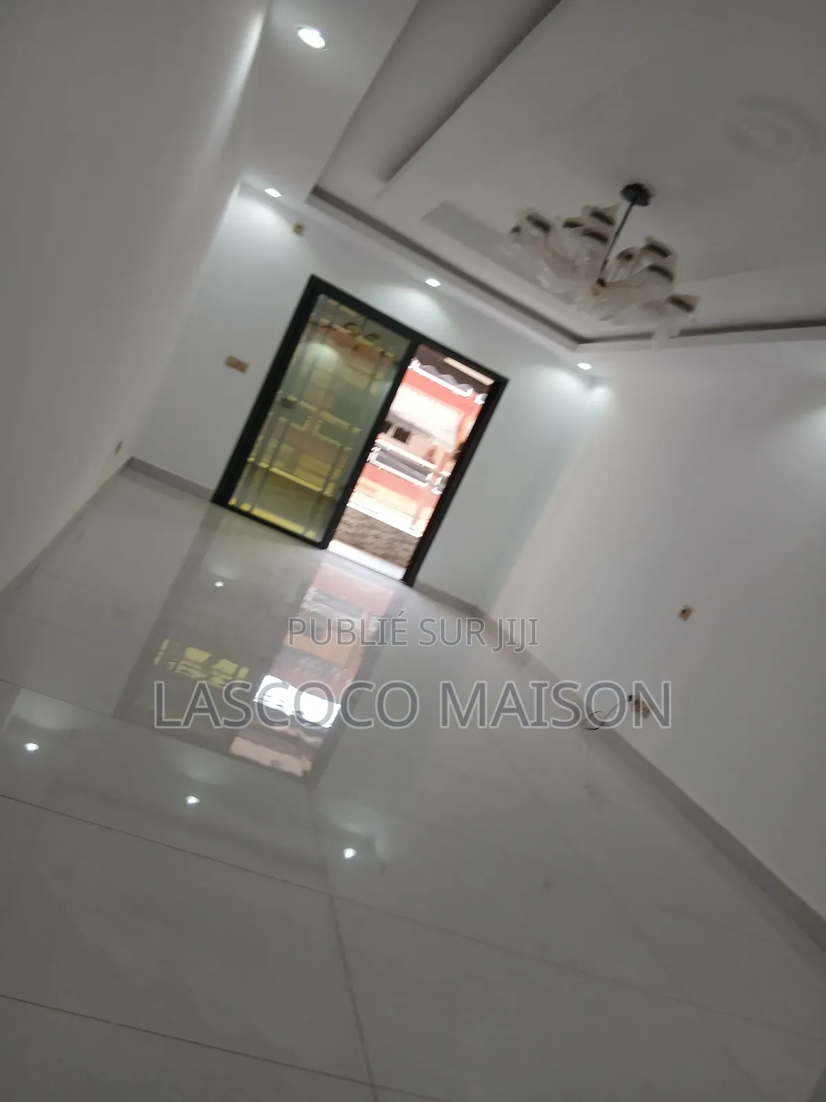 2chbre Appartement dans Lascoco Maison, Cocody à Louer