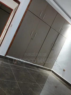2chbre Appartement dans Lascoco Maison, Cocody à Louer