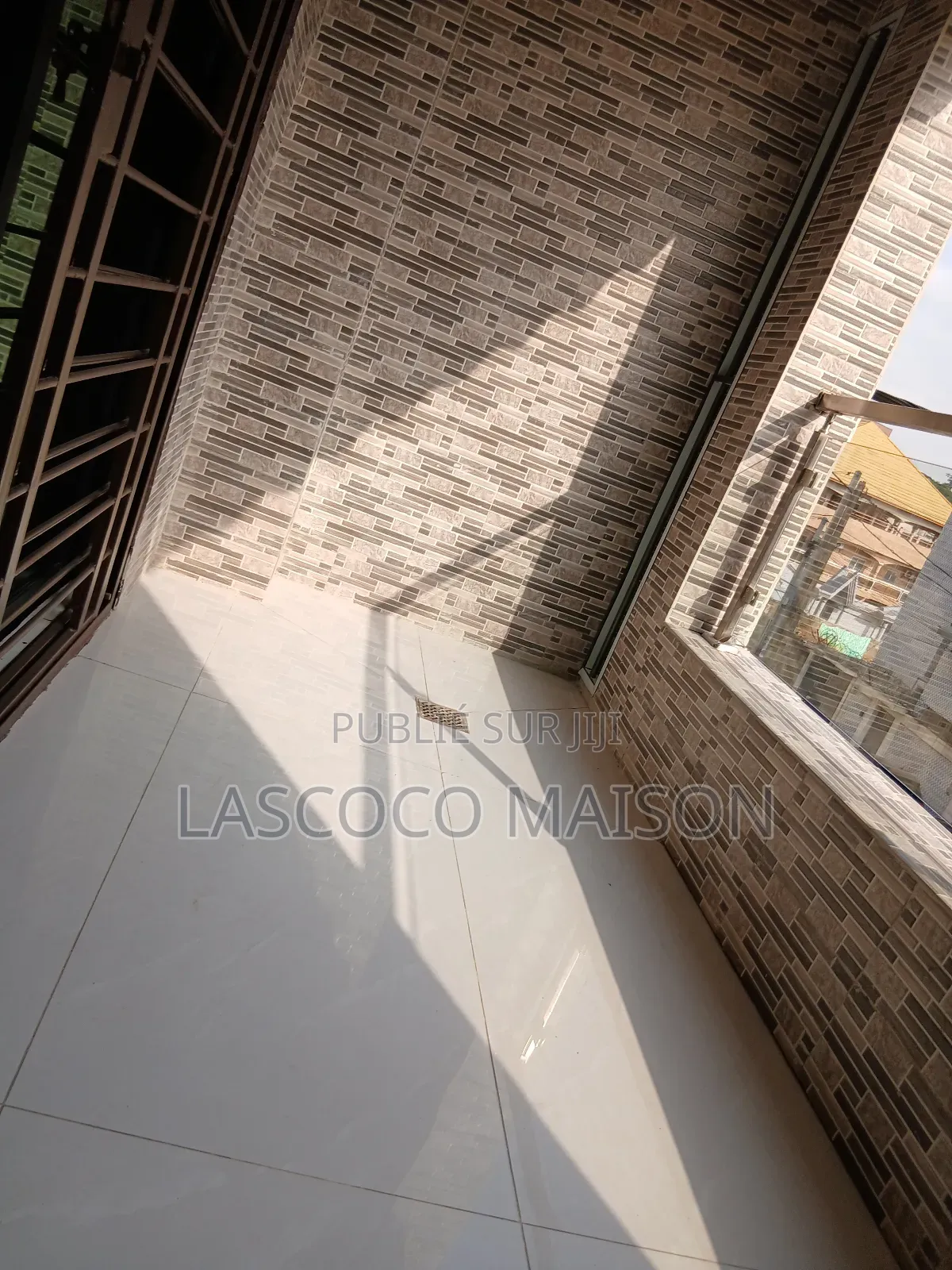 2chbre Appartement dans Lascoco Maison, Cocody à Louer