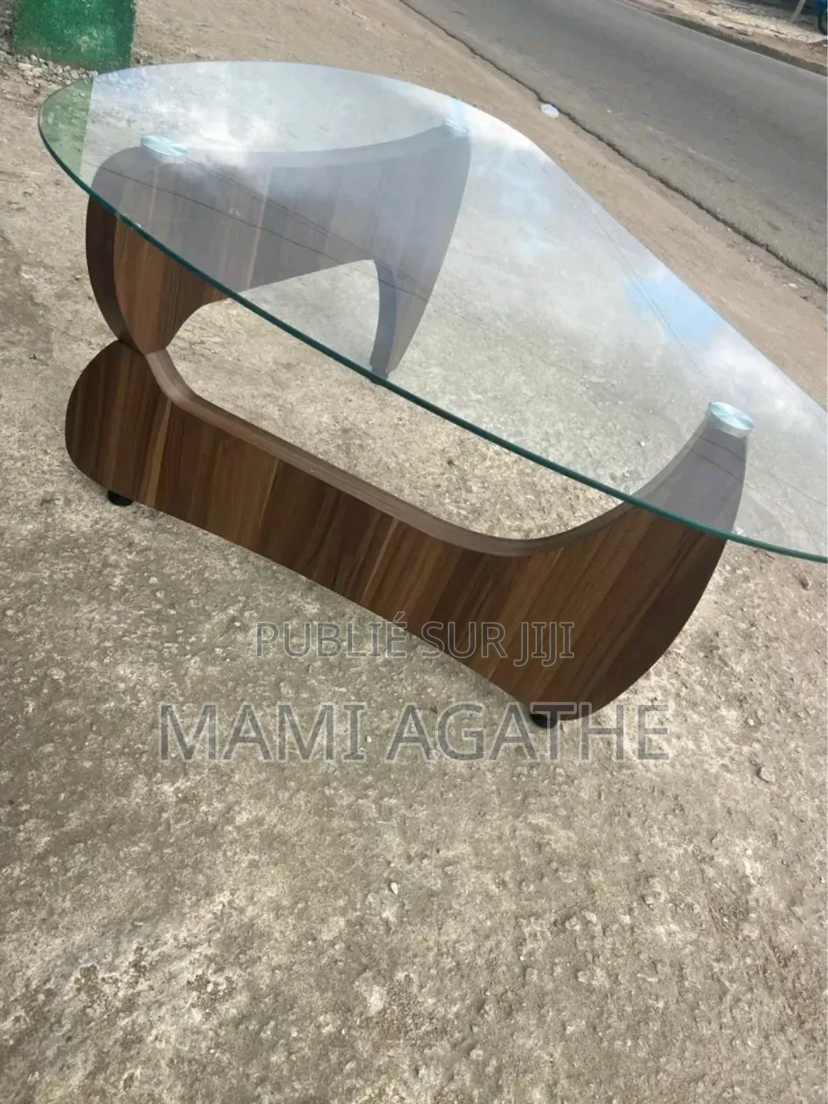 Table Centrale Vitrée