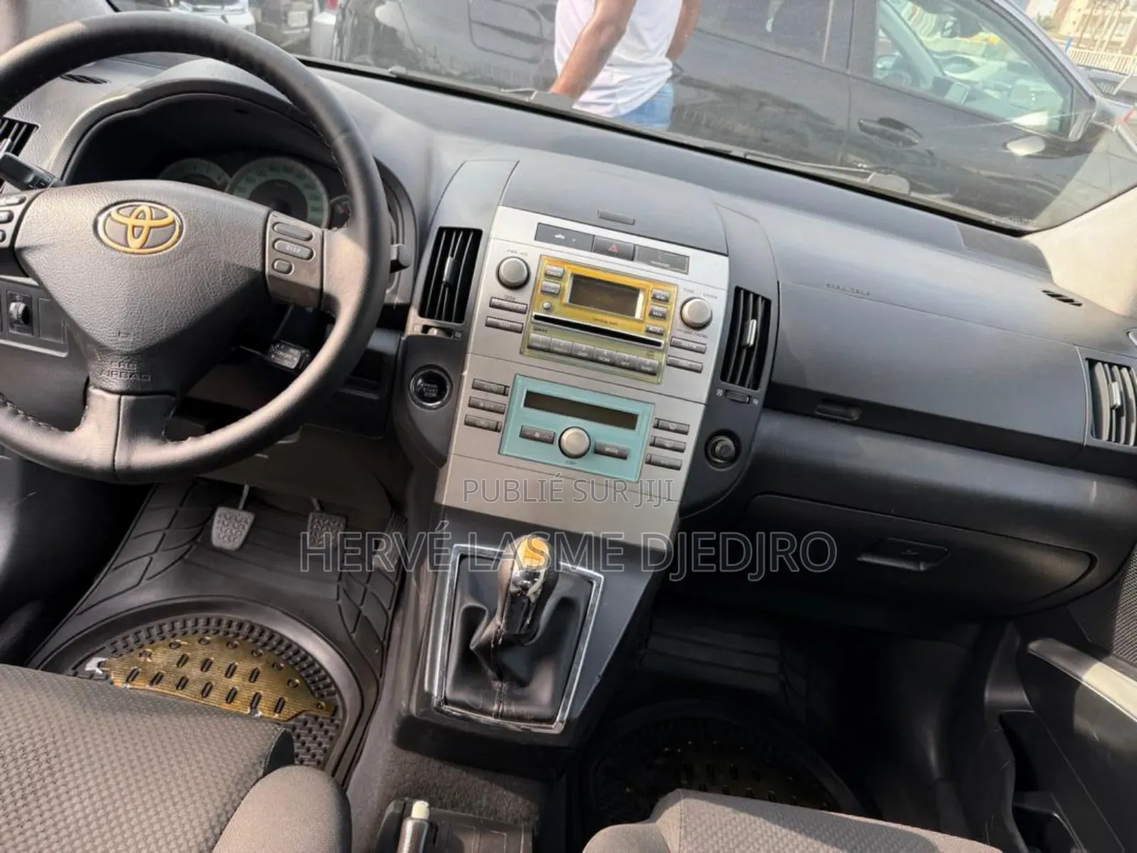 Toyota Verso 2009 Blue