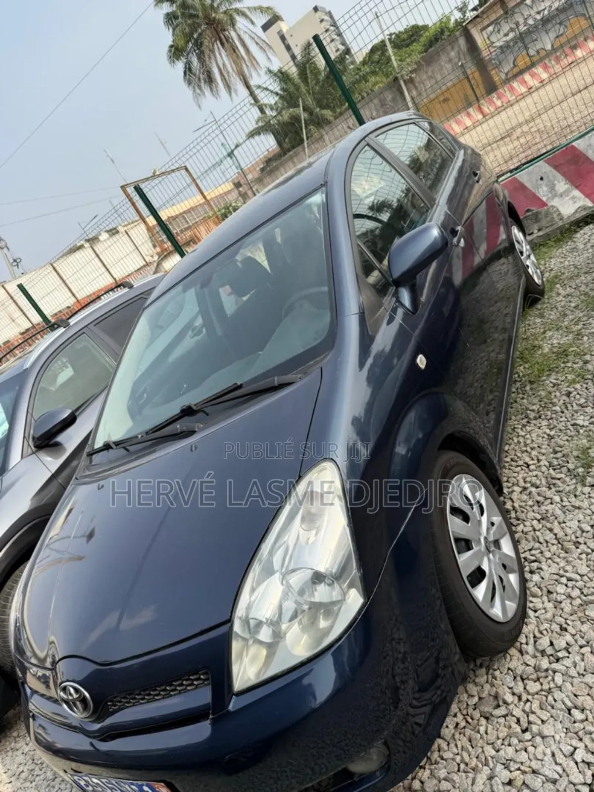 Toyota Verso 2009 Blue