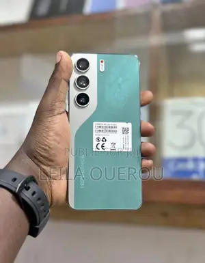 New Tecno Camon 40 Pro 256 GB Blue