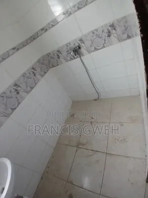 3chbre Duplex dans Francis Gweh, Cocody à Louer