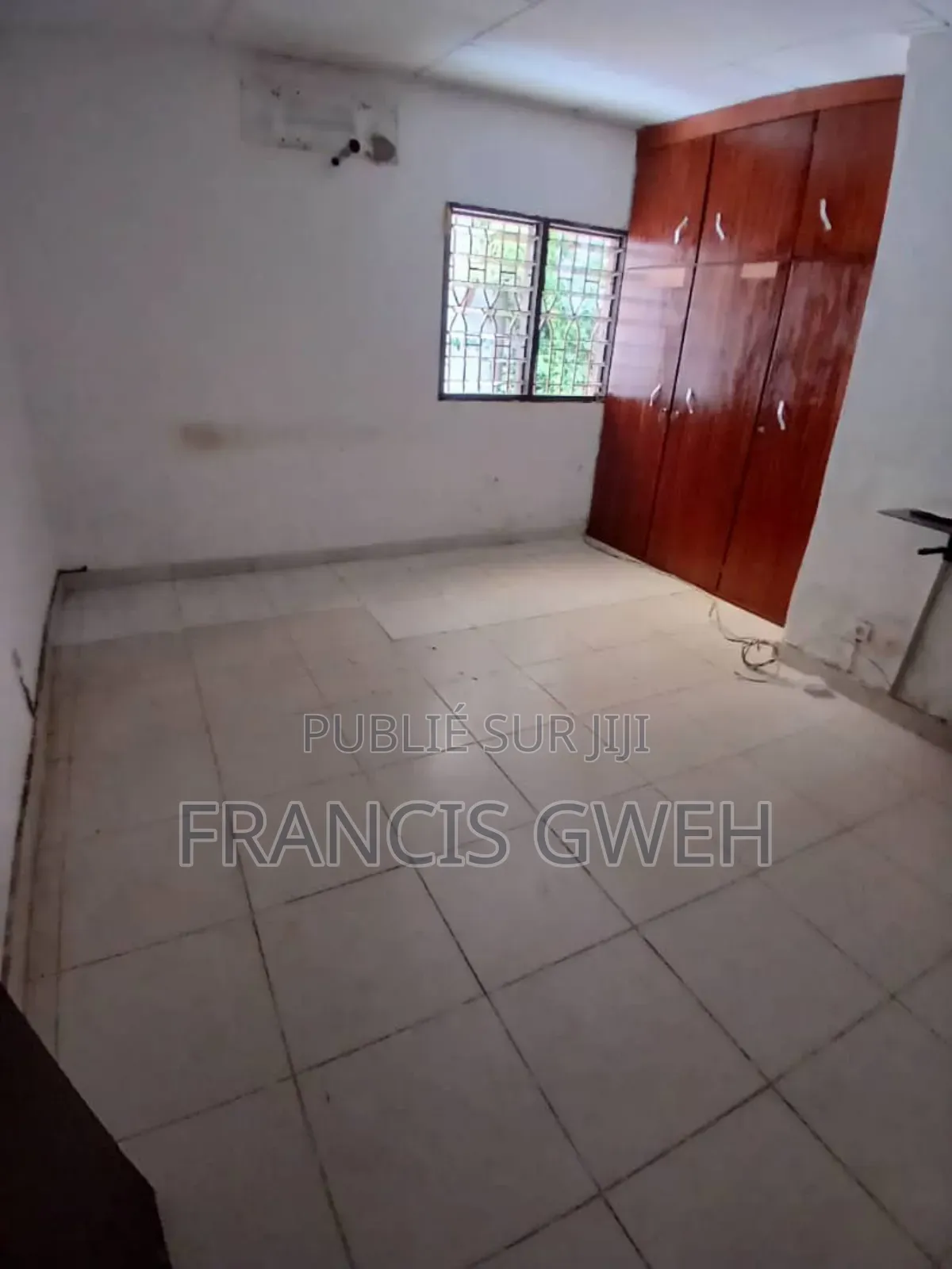 3chbre Duplex dans Francis Gweh, Cocody à Louer