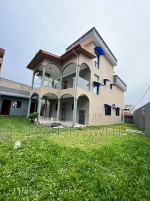 5chbre Duplex dans Francis Gweh, Cocody à Louer