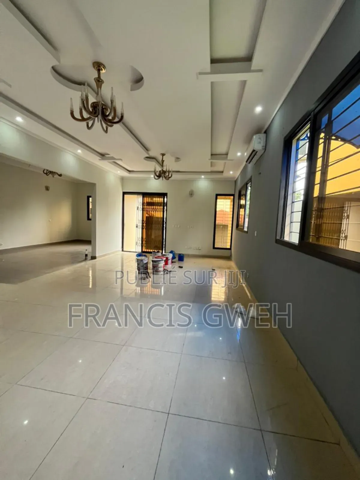 5chbre Duplex dans Francis Gweh, Cocody à Louer