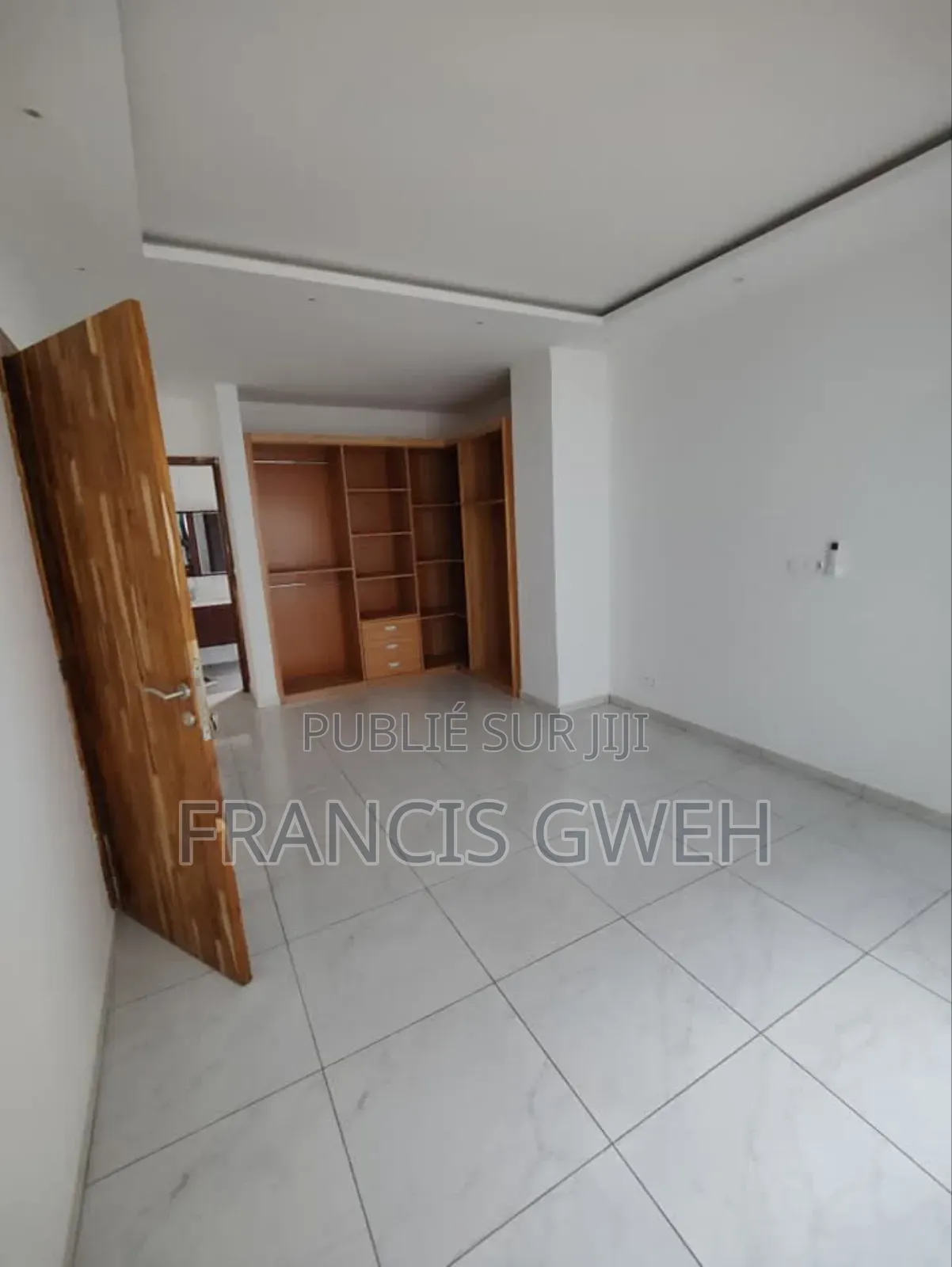 2chbre Appartement dans Francis Gweh, Cocody à Louer