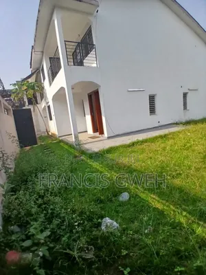 4chbre Duplex dans Francis Gweh, Cocody à Louer