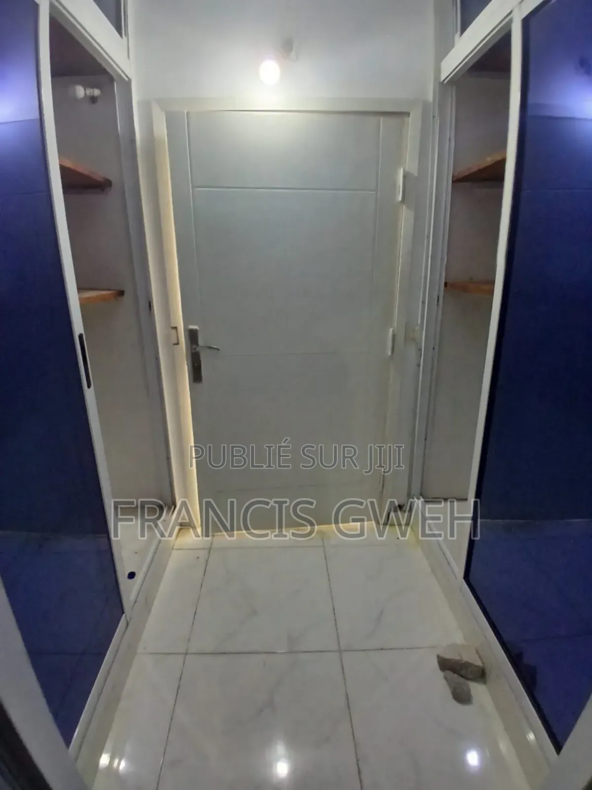 4chbre Duplex dans Francis Gweh, Cocody à Louer