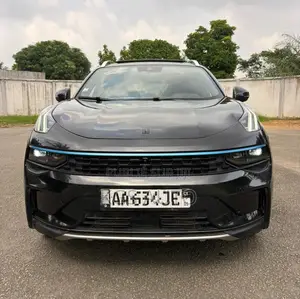 Geely Coolray 1.5 FWD 2023 Gris