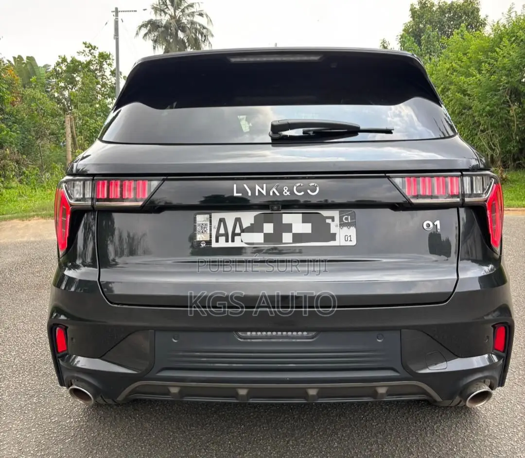 Geely Coolray 1.5 FWD 2023 Gris