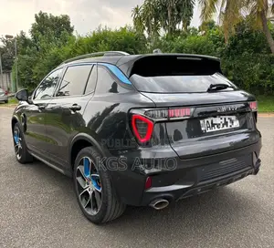 Geely Coolray 1.5 FWD 2023 Gris