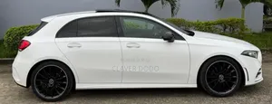Mercedes-Benz E220 2022 Blanc