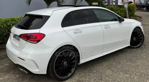 Mercedes-Benz E220 2022 Blanc