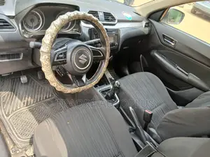 Suzuki Dzire 2022 Blanc