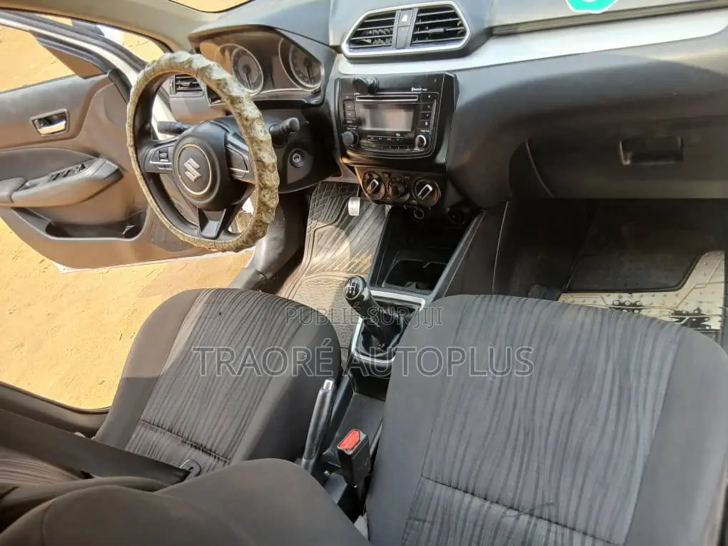 Suzuki Dzire 2022 Blanc