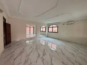 5chbre Duplex dans Cocody à Louer