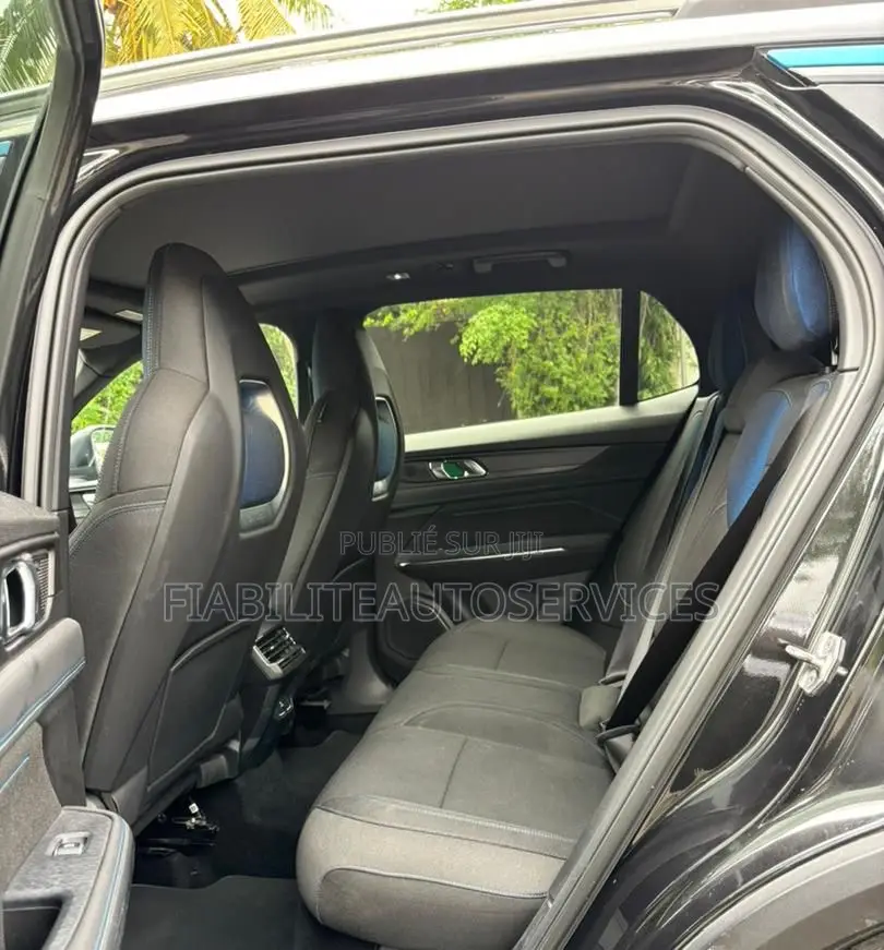 Geely Coolray 1.5 FWD 2023 Gris