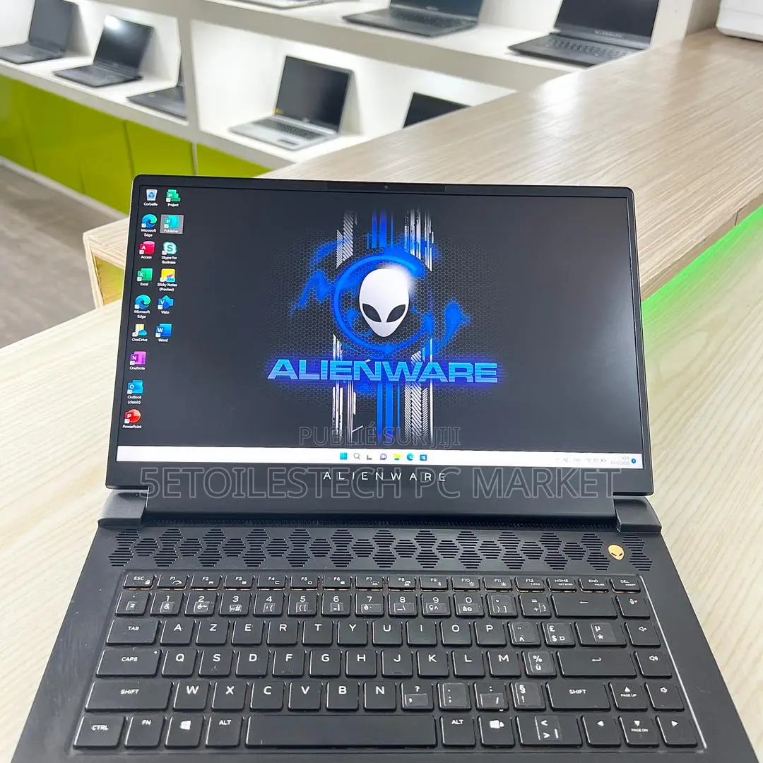 New Ordinateur Portable Alienware M15 R3 32GB AMD Ryzen 7 SSD 1T