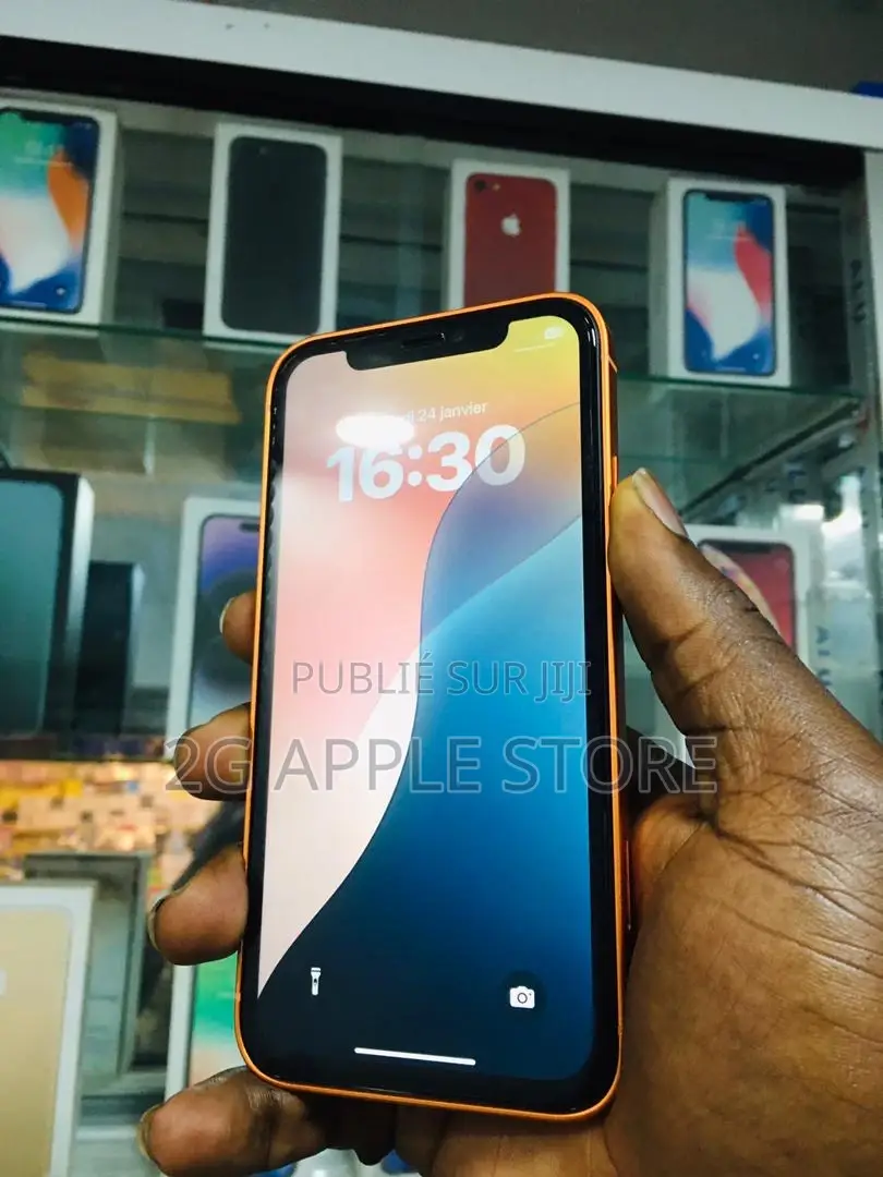 New Apple XR 128 GB Doré