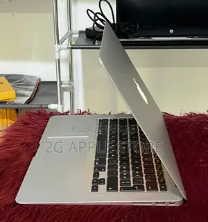 New Apple MacBook Air 2012 4GB Intel Core I5 SSD 128GB