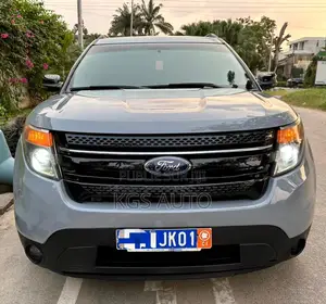 Ford Explorer 4dr SUV AWD (3.5L 6cyl 6A) 2016 Gris