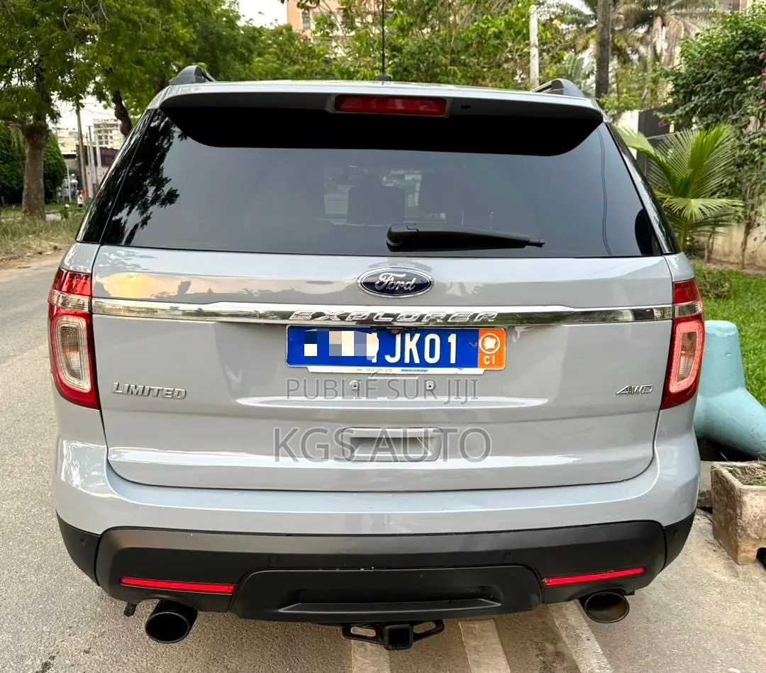 Ford Explorer 4dr SUV AWD (3.5L 6cyl 6A) 2016 Gris