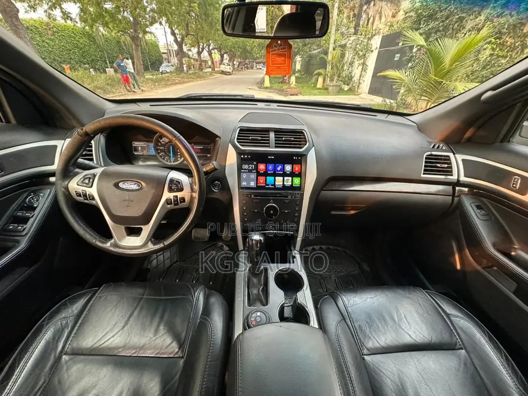 Ford Explorer 4dr SUV AWD (3.5L 6cyl 6A) 2016 Gris