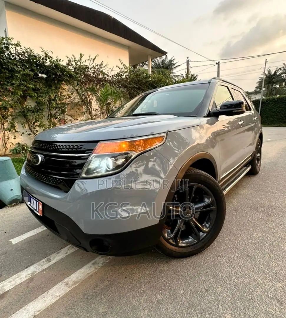 Ford Explorer 4dr SUV AWD (3.5L 6cyl 6A) 2016 Gris