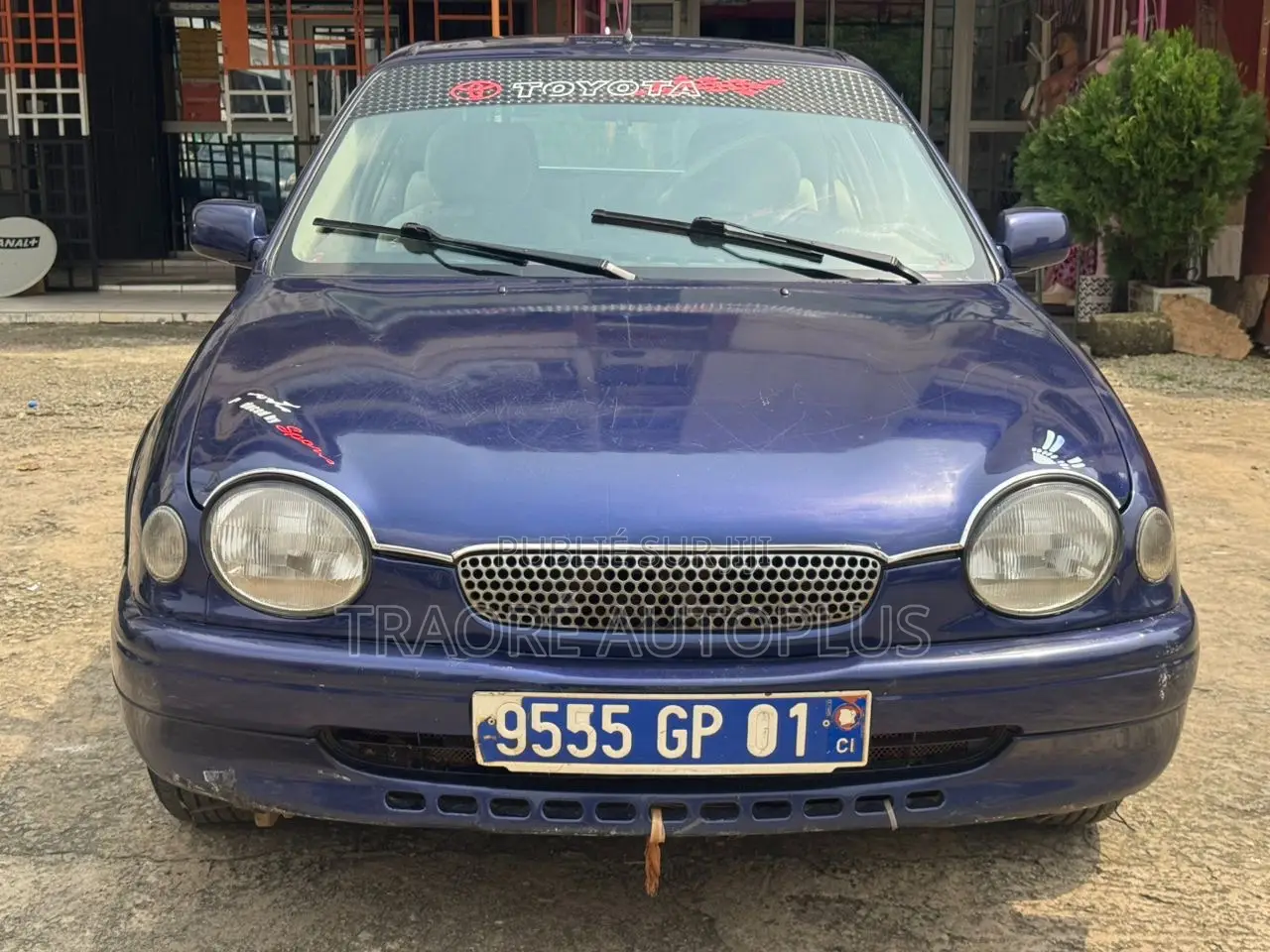 Toyota Corolla 2000 Blue