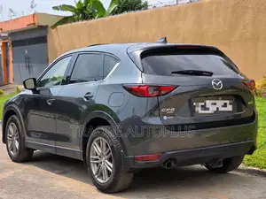 Mazda CX-5 2020 Gris