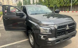 Mitsubishi L200 2025 Black