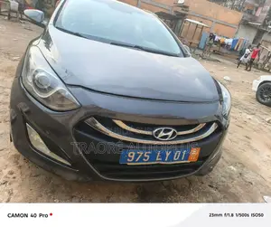 Hyundai Elantra GT 2013 Gris