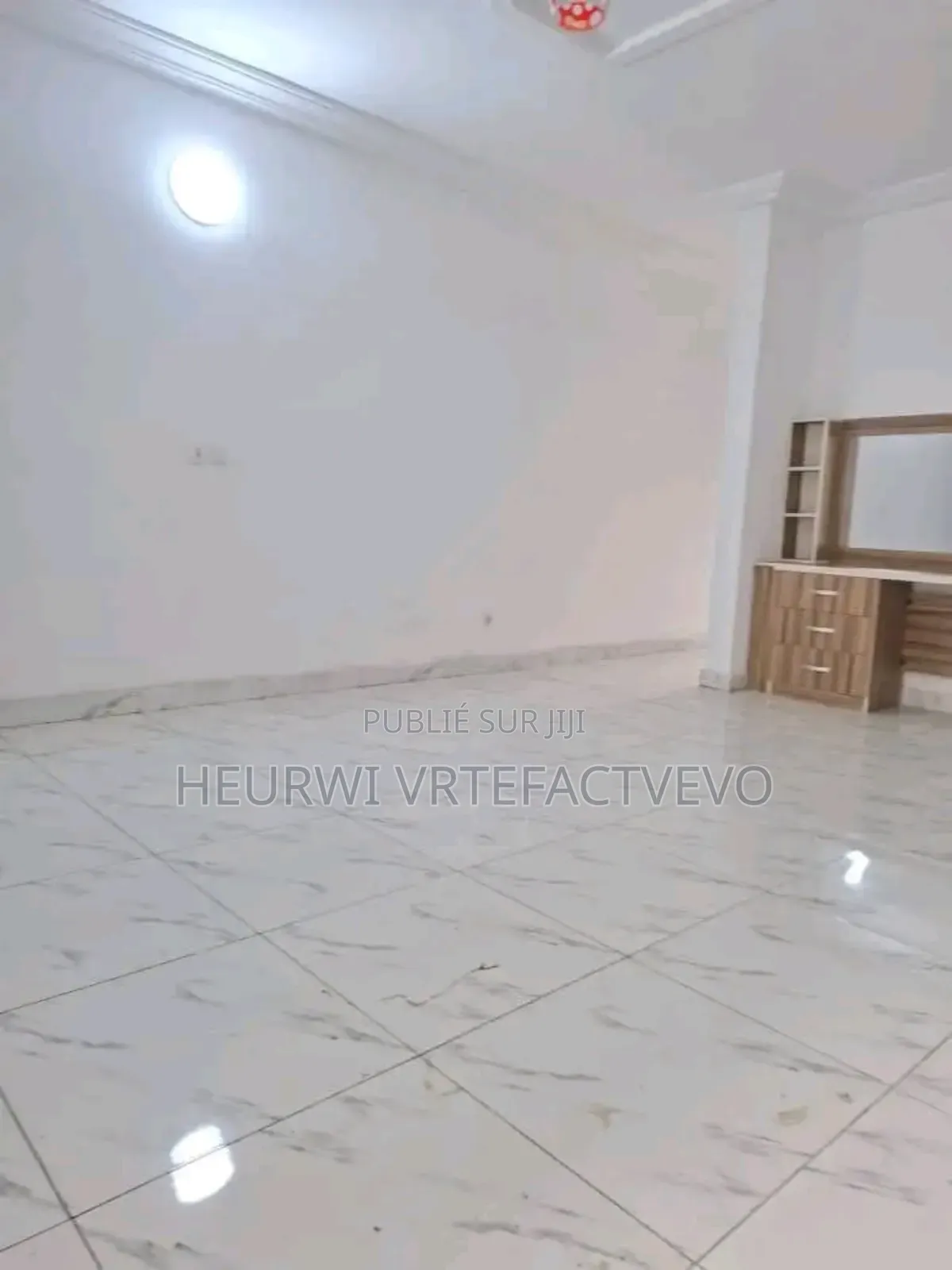 6chbre Duplex dans Bingerville, Cocody à Vendre