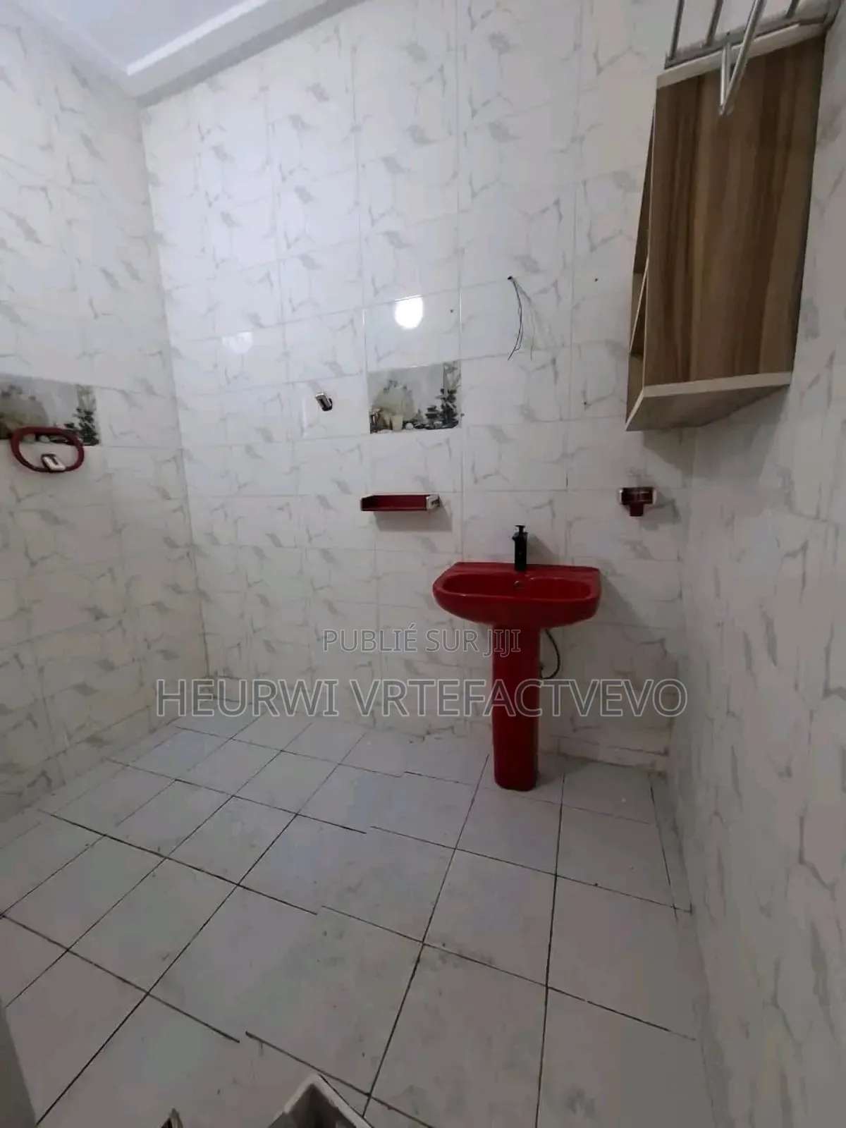 6chbre Duplex dans Bingerville, Cocody à Vendre