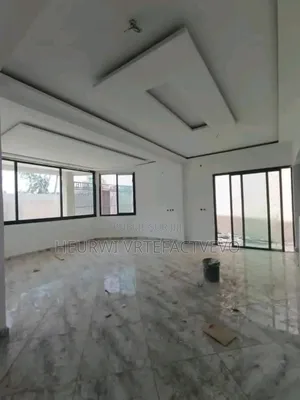 6chbre Villa dans Bingerville à Vendre