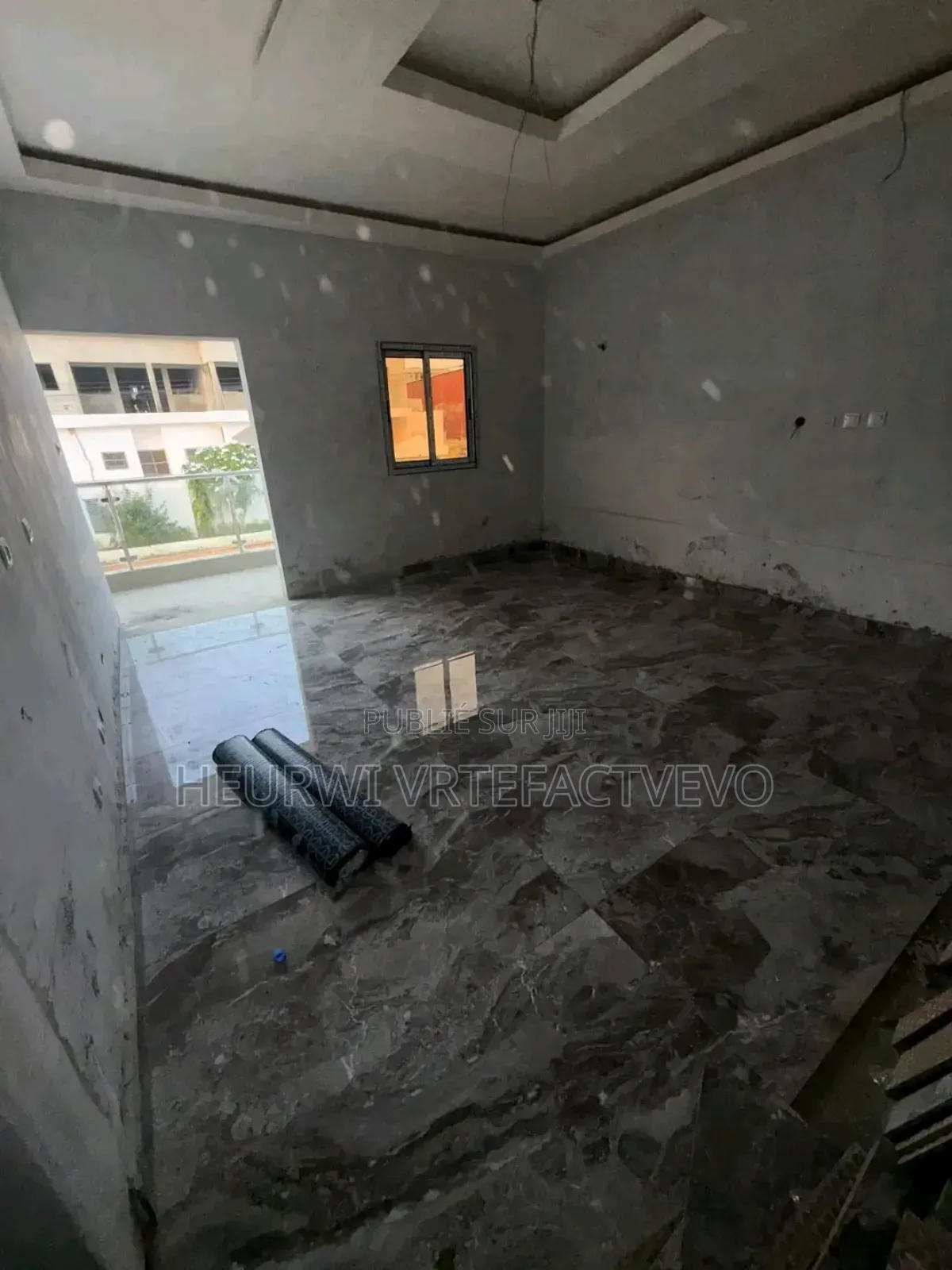 5chbre Duplex dans Djorobite, Cocody à Vendre